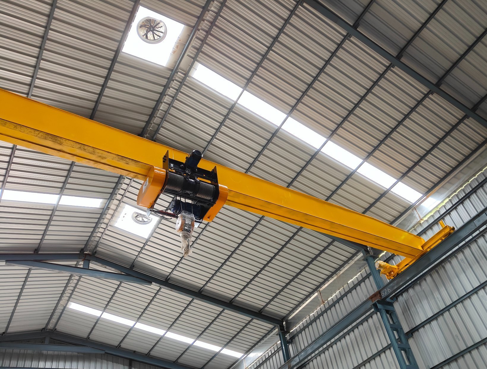Single Girder Crane Installation - Industrial Workshop Crane